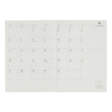 Load image into Gallery viewer, DELFONICS デルフォニックス 2026 2025年 10月始まり 手帳 月間式(ブロック) B6 マンスリー ポニー アメリカンスイーツ 干支 うま スイーツ おしゃれ 大人かわいい ロルバーン スケジュール帳 手帳のタイムキーパー :4516278286245