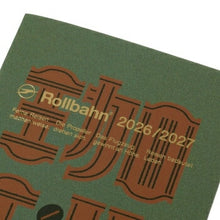Load image into Gallery viewer, 【セット購入で送料無料】 DELFONICS デルフォニックス 2026 3月始まり (2026年4月始まり) 手帳 月間式(ブロック) A5 ロルバーン ノートダイアリー ヤミー Moji レベルアップ YasuyukiTAKAKI 薄い 軽い スケジュール帳 シンプル :4516085252006