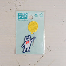 Load image into Gallery viewer, IROHA いろは出版 シール ・ AIUEOAPPLIQUEAIUEOSTARSAQAS-11 KUMA balloon アップリケ ワッペン 刺繍 シール帳 福袋 スケジュール デコ ステッカー ダイアリー ごほうび 花 アルファベット スケジュール帳 手帳のタイムキー :4560486599147