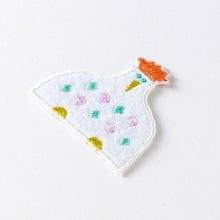 Load image into Gallery viewer, IROHA いろは出版 シール ・ AIUEOAPPLIQUEAIUEOSTARSAQAS-12 mochidori アップリケ ワッペン 刺繍 シール帳 福袋 スケジュール デコ ステッカー ダイアリー ごほうび 花 アルファベット スケジュール帳 手帳のタイムキーパー :4560486599154