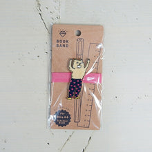 Load image into Gallery viewer, IROHA いろは出版 手帳小物 ・ BOOKBAND appliqueABA-06 WOOORD AIUEO 手帳バンド ブックバンド ペンホルダー かわいい ほぼ日 ネック クリップ スケジュール帳 手帳のタイムキーパー :4573468145386