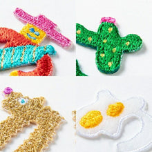 Load image into Gallery viewer, IROHA いろは出版 シール ・ AIUEO APPLIQUE ひらがなAQH-20 と アップリケ ワッペン 刺繍 シール帳 福袋 スケジュール デコ ステッカー ダイアリー ごほうび 花 アルファベット スケジュール帳 手帳のタイムキーパー :4573468153640