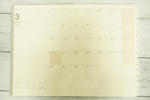 Load image into Gallery viewer, 【送料無料】 LACONIC ラコニック 2022年4月始まり(2022年3月始まり) 手帳 週間バーティカルレフト式(バーチカル) A5 VL コットン年号 干支 リフィル 仕事計画 大人かわいい おしゃれ サイズ スケジュール帳 手帳のタイムキーパー :4948197038139