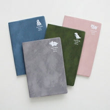 Load image into Gallery viewer, 【メール便送料無料】 EL COMMUN エルコミューン 2025 4月始まり 手帳 月間式(ブロック) B6 マンスリー ピニエ ペンギン 恐竜 ブタ メジェド マトカ MATOKA キャラクター デザイン おしゃれ 大人かわいい 手帳カバー ダイアリー スケジュール帳 :4516085211904