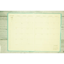 Load image into Gallery viewer, 【50%OFF・期間限定】 EL COMMUN エルコミューン 2022年4月始まり 手帳 月間式(月間ブロック) B6 Medjed Papyrus Bastet MATOKA マトカ 大人かわいい おしゃれ 可愛い サイズ スケジュール帳 手帳のタイムキーパー :4589954869506