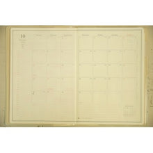 Load image into Gallery viewer, 【SALE価格★】 EL COMMUN エルコミューン 2024年10月始まり(2025年1月始まり) 手帳 B6 ウィークリー ブロック ユニゾン Unison マトカ キャラクター デザイン おしゃれ 大人かわいい 手帳カバー ダイアリー ポケット スケジュール帳 :4589954877839