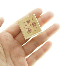 Load image into Gallery viewer, KODOMONOKAO こどものかお スタンプ ・ ワンポイントスタンプF 雪の結晶 年賀 年賀状 正月 2023年 うさぎ年 スタンプ台 オーダー キャラクター かわいい 手帳 印鑑 ハンコ スケジュール帳 手帳のタイムキーパー :4990212745003