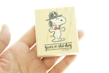 画像をギャラリービューアに読み込む, KODOMONOKAO こどものかお スタンプ ・ スヌーピーニューイヤースタンプQ シルクハット スタンプ台 オーダー キャラクター かわいい 手帳 印鑑 ハンコ 年賀状 2019年 スケジュール帳 手帳のタイムキーパー :4990212013713