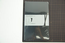 Load image into Gallery viewer, 【10%OFF・期間限定】 MOLESKINE モレスキン(モールスキン) ノート A5 ヴォラン プレーン / L 連絡帳 自由帳 方眼 横罫 a5 b5 b6 かわいい スケジュール帳 手帳のタイムキーパー :9784863734654