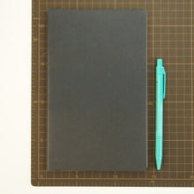 Load image into Gallery viewer, 【10%OFF・期間限定】 MOLESKINE モレスキン(モールスキン) ノート A5 Cahier L ルールドノート 横罫 3冊セット ラージ 濃紺 連絡帳 自由帳 方眼 横罫 a5 b5 b6 かわいい ノート スケジュール帳 手帳のタイムキーパー :9784903964898