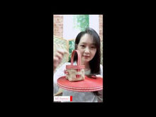 Load and play video in Gallery viewer, #松田 裕美 著 #簡単!かわいい!クラフトバンドですぐでき マツダヒロミ : Written by Hiromi Matsuda easy! :9784058001929