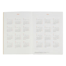 Load image into Gallery viewer, DELFONICS ﾃﾞﾙﾌｫﾆｯｸｽ 2026 2025年 10月始まり 手帳 週間ﾊﾞｰﾃｨｶﾙ式(ﾊﾞｰﾁｶﾙ) B6 ﾀﾞｲｱﾘｰ ﾊﾞｰﾁｶﾙ ｺﾝｿﾅﾝﾄ ﾘﾌｨﾙ 大人かわいい おしゃれ かわいい ﾛﾙﾊﾞｰﾝ  ｽｹｼﾞｭｰﾙ帳 手帳のﾀｲﾑｷｰﾊﾟｰ :4516085210754

