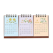 Load image into Gallery viewer, 26 Months Desktop Calendar (Flower): 4510180570652
