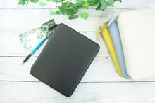 Load image into Gallery viewer, [Free shipping when purchased together] Limber Round Case, Black, B6 size, compatible with Takahashi diaries to customize your diary. Designed exclusively for Takahashi diaries. Delfonics diary cover :4516085323416
