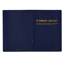 Load image into Gallery viewer, 【セット購入で送料無料】 DELFONICS ﾃﾞﾙﾌｫﾆｯｸｽ 2026 3月始まり (2026年4月始まり) 手帳 月間式(ﾌﾞﾛｯｸ) B5 ﾛﾙﾊﾞｰﾝ ﾉｰﾄﾀﾞｲｱﾘｰ 無地 ｽｺﾗ ｸﾘｱ 薄い 軽い ﾎﾁｷｽ綴じ ｼﾝﾌﾟﾙ 大人かわいい おしゃれ  ｽｹｼﾞｭｰ :4516085200472
