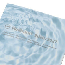 Load image into Gallery viewer, 【セット購入で送料無料】 DELFONICS ﾃﾞﾙﾌｫﾆｯｸｽ 2026 3月始まり (2026年4月始まり) 手帳 月間式(ﾌﾞﾛｯｸ) A5 ﾛﾙﾊﾞｰﾝ ﾉｰﾄﾀﾞｲｱﾘｰ ﾌﾗﾜｰ ﾌﾛｰﾗ ﾌｨﾙﾑ ｱｸｱ 薄い 軽い ﾎﾁｷｽ綴じ ｼﾝﾌﾟﾙ 大人かわいい  ｽｹｼﾞｭｰﾙ帳 :4516085301469
