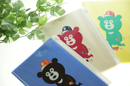 [Discontinued Product, Limited Quantity] MARKS Marks Notebook Cover B6 Wonder Bear Zipper Pocket Spring 2019 Release, Discontinued, Limited Quantity. Use as a notebook cover. Slightly imperfect product. Schedule Book Time Keeper: 4550045004669
