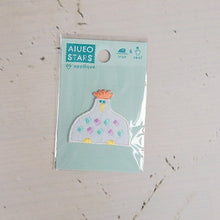 Load image into Gallery viewer, IROHA いろは出版 ｼｰﾙ ･ AIUEOAPPLIQUEAIUEOSTARSAQAS-12 mochidori ｱｯﾌﾟﾘｹ ﾜｯﾍﾟﾝ 刺繍 ｼｰﾙ帳 福袋 ｽｹｼﾞｭｰﾙ ﾃﾞｺ ｽﾃｯｶｰ ﾀﾞｲｱﾘｰ ごほうび 花 ｱﾙﾌｧﾍﾞｯﾄ  ｽｹｼﾞｭｰﾙ帳 手帳のﾀｲﾑｷｰﾊﾟｰ :4560486599154
