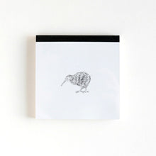 Load image into Gallery viewer, GREENFLASH ｸﾞﾘｰﾝﾌﾗｯｼｭ ﾉｰﾄ ｽｸｴｱ Animal Series ﾒﾓﾊﾟｯﾄﾞ ｽｸｴｱ ｷｰｳｨ a5 b5 方眼 罫線 横罫 無地 付箋 ﾒﾓ帳 かわいい おしゃれ 小さい ﾘﾝｸﾞ ｷｬﾗｸﾀｰ ｽｹｼﾞｭｰﾙ帳 手帳のﾀｲﾑｷｰﾊﾟｰ :4562482826869
