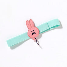 Load image into Gallery viewer, IROHA いろは出版 手帳小物 ･ BOOKBAND appliqueABA-04 UB-balloon PK AIUEO 手帳ﾊﾞﾝﾄﾞ　ﾌﾞｯｸﾊﾞﾝﾄﾞ　ﾍﾟﾝﾎﾙﾀﾞｰ　かわいい　ほぼ日　ネック　クリップ  ｽｹｼﾞｭｰﾙ帳 手帳のﾀｲﾑｷｰﾊﾟｰ :4573468145362
