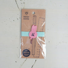 Load image into Gallery viewer, IROHA いろは出版 手帳小物 ･ BOOKBAND appliqueABA-04 UB-balloon PK AIUEO 手帳ﾊﾞﾝﾄﾞ　ﾌﾞｯｸﾊﾞﾝﾄﾞ　ﾍﾟﾝﾎﾙﾀﾞｰ　かわいい　ほぼ日　ネック　クリップ  ｽｹｼﾞｭｰﾙ帳 手帳のﾀｲﾑｷｰﾊﾟｰ :4573468145362

