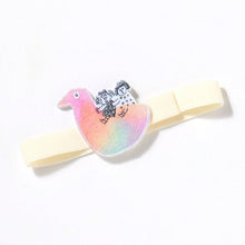 Load image into Gallery viewer, IROHA いろは出版 手帳小物 ･ BOOKBAND appliqueABA-09 CHIBIしゃぼん CR AIUEO 手帳ﾊﾞﾝﾄﾞ　ﾌﾞｯｸﾊﾞﾝﾄﾞ　ﾍﾟﾝﾎﾙﾀﾞｰ　かわいい　ほぼ日　ネック　クリップ  ｽｹｼﾞｭｰﾙ帳 手帳のﾀｲﾑｷｰﾊﾟｰ :4573468145416
