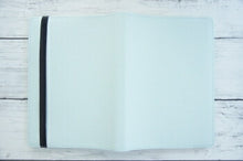 Load image into Gallery viewer, [Mail便送料無料] [20% OFF ★ Limited Time Offer] LACONIC 2023 Planner (Starts January 2023 / September 2022) Weekly Vertical Left B6 Synthetic Leather Elastic Band Shibo Gantt Chart Refill Work Plan Schedule Book - Timekeeper :4948197023821
