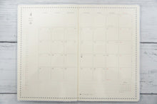 Load image into Gallery viewer, 手帳 2023 マトカ 2023年4月始まり手帳 ダイアリー スケジュール帳 EL COMMUN ｴﾙｺﾐｭｰﾝ 月間ﾌﾞﾛｯｸ式 B6 ｺﾝﾊﾟｸﾄﾏﾝｽﾘｰ Jardin ｼﾞｬﾙﾀﾞﾝ MATOKA 大人かわいい おしゃれ かわいい 手帳ｶﾊﾞｰ 薄い 手帳のﾀｲﾑｷｰﾊﾟｰ :4589954874586
