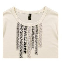 画像をギャラリービューアに読み込む, ＃ﾌﾘﾙ飾りTｼｬﾂ ｱｲﾎﾞﾘｰ L ｻｲｽﾞ フリルテープ デザイン入り モノトーン シンプル トップス ﾉｰｻﾞﾝﾄﾗｯｸ :4582603479606
