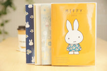 Load image into Gallery viewer, 【廃版商品数量限定】 KUTSUWA ｸﾂﾜ 手帳ｶﾊﾞｰ B6 ﾐｯﾌｨｰ miffy 家族手帳 薄型 2019年発売廃版 数量限定 手帳ｶﾊﾞｰとしてお使いください 訳あり商品 ｽｹｼﾞｭｰﾙ帳 手帳のﾀｲﾑｷｰﾊﾟｰ :4901478148568
