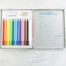 画像をギャラリービューアに読み込む, クーピーペンシル１２色（缶入り） ｸｰﾋﾟｰﾍﾟﾝｼﾙ12色(缶入り) --- SAKURA :4901881155734
