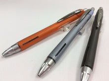画像をギャラリービューアに読み込む, ＃ジェットストリーム０．７ｍｍガンメタ／黒 三菱鉛筆(株) --- 三菱鉛筆 油性ボールペン ジェットストリーム SXN-250-07ガンメタリック43 | mitsubishi pencil Jet stream 0.7mm gunmetal/black :4902778019641 :4902778019634
