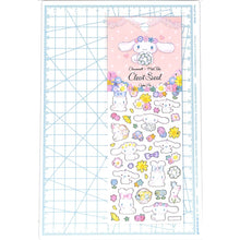 画像をギャラリービューアに読み込む, ＃サンリオ クローズピン シナモロール たけいみき[シールシート]ふち箔クリアシール/パステルブーケ : sanrio :4920097156236
