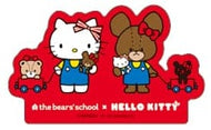 ＃くまのがっこう?HELLOKITTYダイカットステッカー赤 : (有)大阪プランズパック : Bear school? HELLOKITTY die cut sticker red : 4937122812128