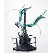 画像をギャラリービューアに読み込む, グッスマ２０ｔｈ　Ａｎｎｉｖｅｒｓａｒｙ　Ｂｏｏｋ－初音ミク　恋は戦争　Ｒｅｆｉｎｅ　Ｖｅｒ．－
