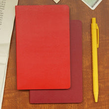 画像をギャラリービューアに読み込む, 【訳アリ廃版商品、一部日焼け跡あり。】 MOLESKINE ﾓﾚｽｷﾝ(ﾓｰﾙｽｷﾝ) ﾉｰﾄ A6 Plain Volant P Red ﾌﾟﾚｰﾝﾉｰﾄﾌﾞｯｸ(無地)2冊ｾｯﾄ a6 :9784863730052
